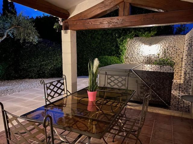 Mas Beau Soleil & Spa Cottages De Charme Avec Jacuzzi&Jardin Prives Saint-Rémy-de-Provence Zewnętrze zdjęcie