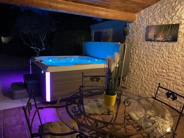 Mas Beau Soleil & Spa Cottages De Charme Avec Jacuzzi&Jardin Prives Saint-Rémy-de-Provence Zewnętrze zdjęcie