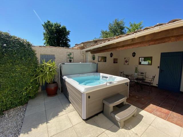 Mas Beau Soleil & Spa Cottages De Charme Avec Jacuzzi&Jardin Prives Saint-Rémy-de-Provence Zewnętrze zdjęcie