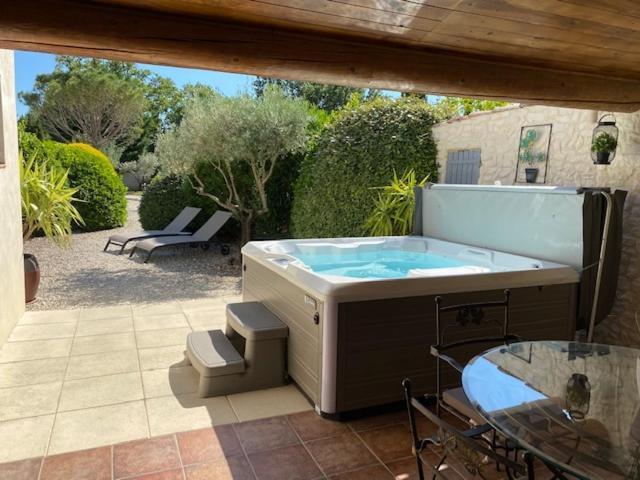Mas Beau Soleil & Spa Cottages De Charme Avec Jacuzzi&Jardin Prives Saint-Rémy-de-Provence Zewnętrze zdjęcie